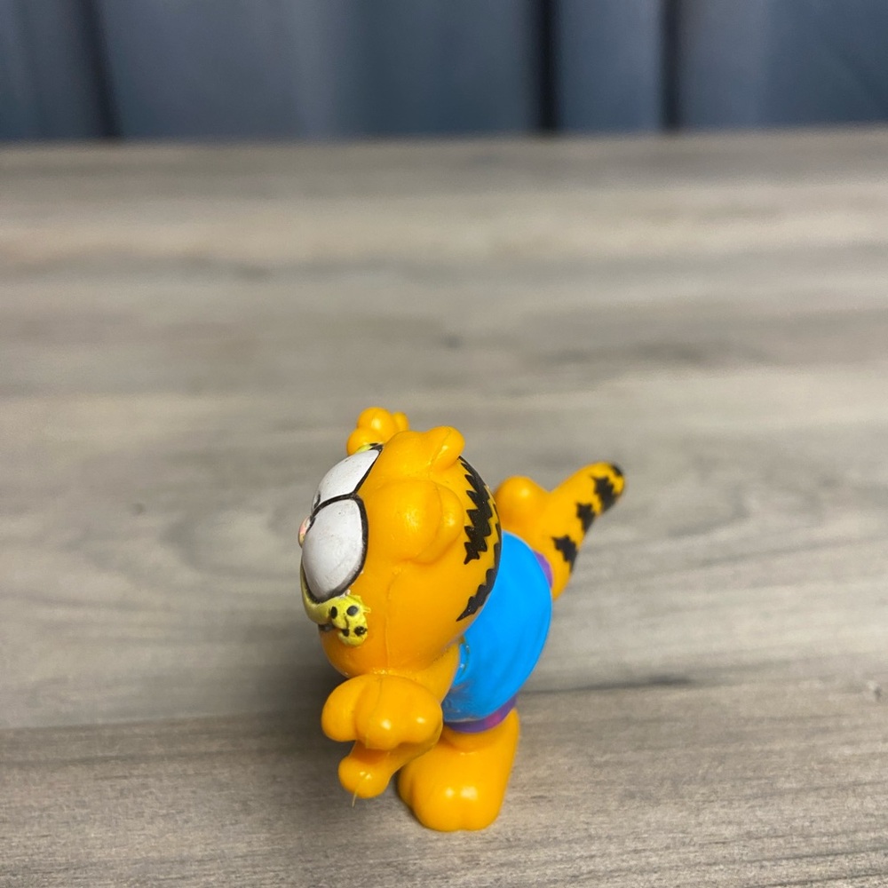 VINTAGE GARFIELD FIGURE FIGURINE TOY 1978 1981‎ VINYL 2" COLLECTIBLE UNITED FEAT - Picture 3 of 9